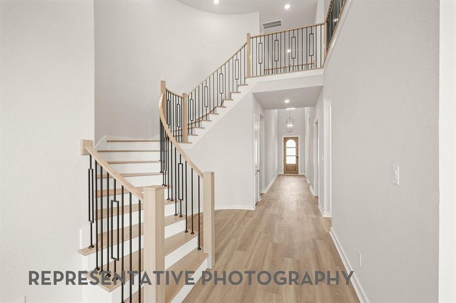 Spacious, unfurnished interior of a new home in Goodland, Midlothian (Image 7).
