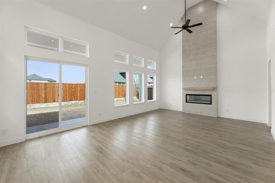 12. 5313 Archeron - Dining 12. 5313 Archeron - Dining