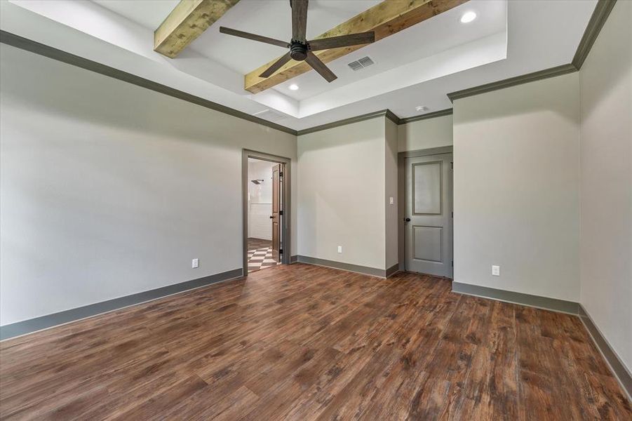 Spacious, unfurnished interior of a new home in , Bullard (Image 12).