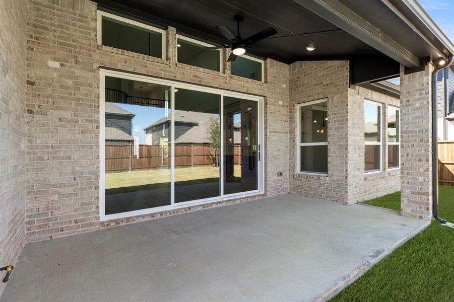 27. 6109 Shasta - Patio