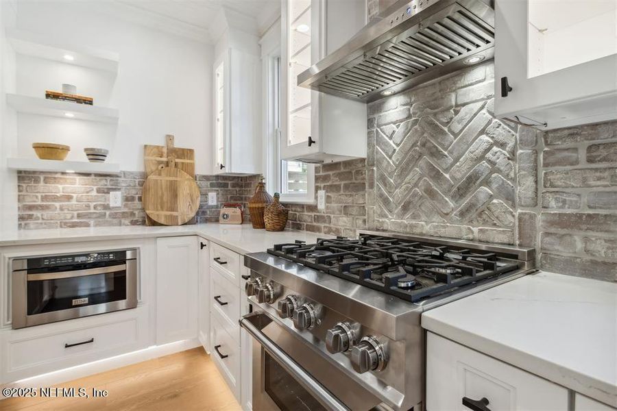 Close-up of interior finishes inside a home in , Fernandina Beach (Image 19). Close-up of interior finishes inside a home in , Fernandina Beach (Image 19).