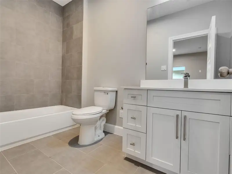 Full bath - Guest Bedroom downstairs