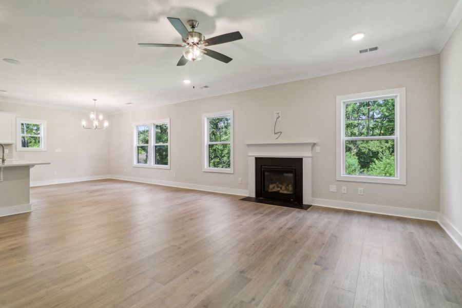 Representative unfurnished interior of a home built from the Collin II by Great Southern Homes in Cross Creek Golf Club, Seneca (Image 16). Representative unfurnished interior of a home built from the Collin II by Great Southern Homes in Cross Creek Golf Club, Seneca (Image 16).