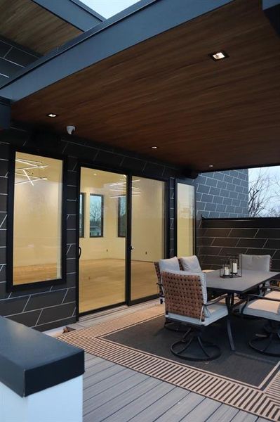 Exterior details and patio area of a home in , Granbury (Image 23).