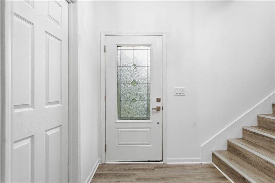 Spacious, unfurnished interior of a new home in , Gainesville (Image 24).