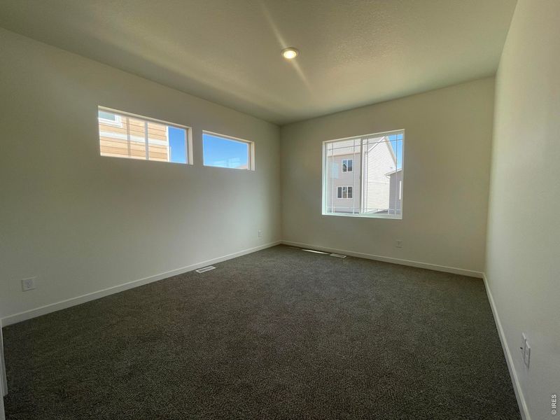 Spacious, unfurnished interior of a new home in Granary, Johnstown (Image 20).