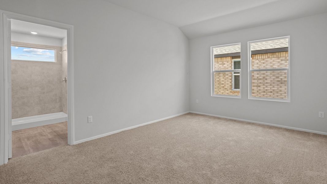 Representative unfurnished interior of a home built from the ZAVALLA by D.R. Horton in Faculty Row, Abilene (Image 18).