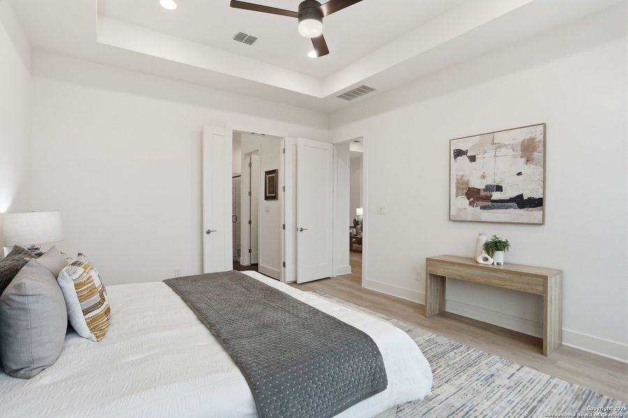 Furnished interior view inside a new home in Kinder Ranch - 70', San Antonio (Image 16).