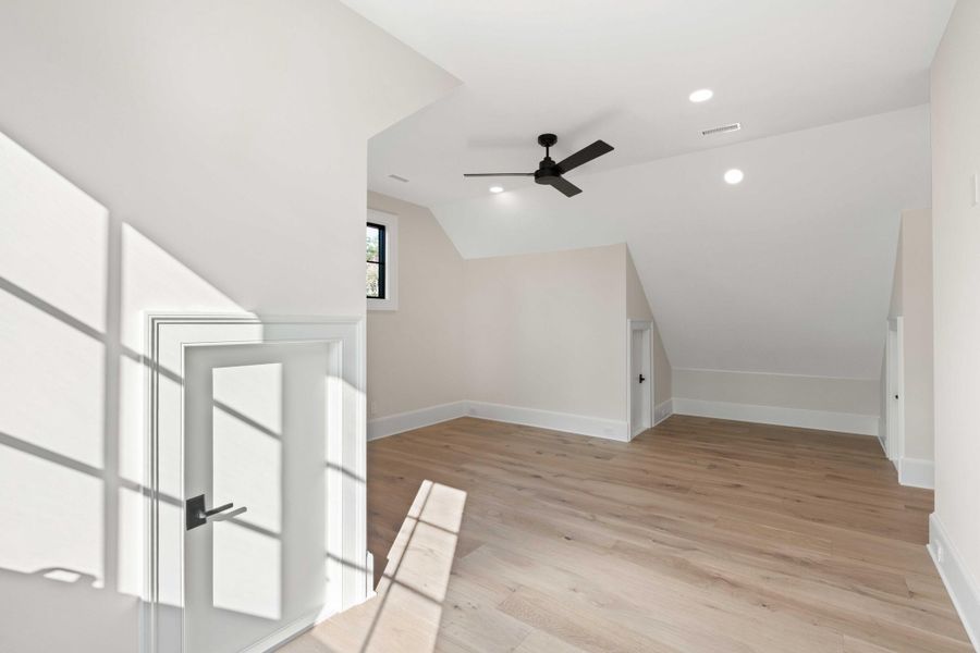 Spacious, unfurnished interior of a new home in , Ravenel (Image 53).