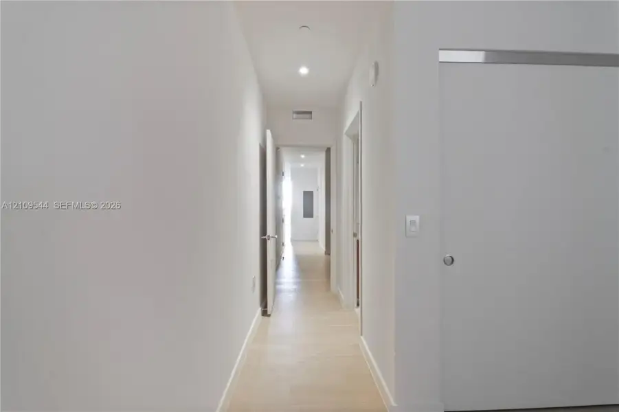Spacious, unfurnished interior of a new home in , Miami (Image 54).