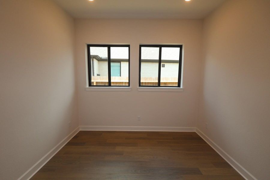 Spacious, unfurnished interior of a new home in Harvest Green - Parkview Collection, Richmond (Image 26). Spacious, unfurnished interior of a new home in Harvest Green - Parkview Collection, Richmond (Image 26).