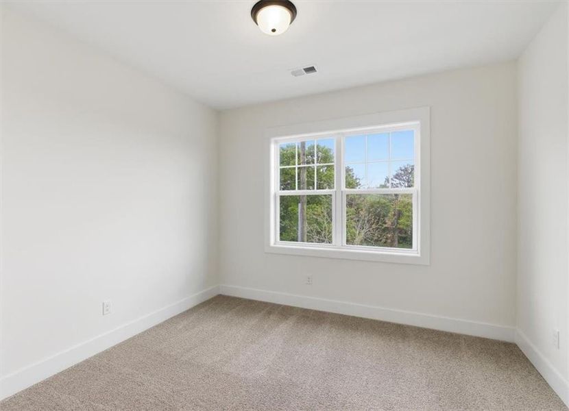 Spacious, unfurnished interior of a new home in , Atlanta (Image 35).