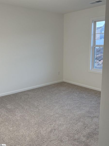 Spacious, unfurnished interior of a new home in Hazelwood, Boiling Springs (Image 12).