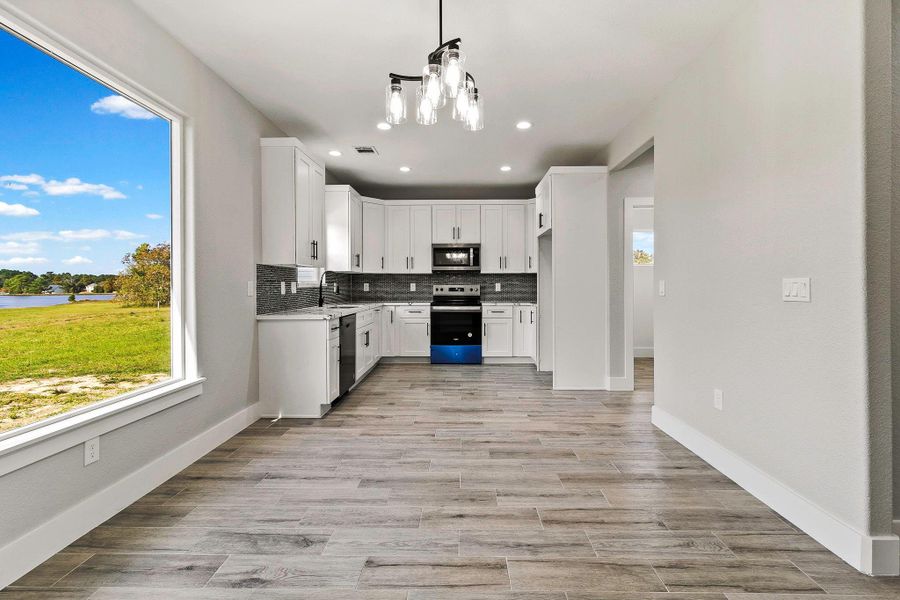 Spacious, unfurnished interior of a new home in , Trinity (Image 21).