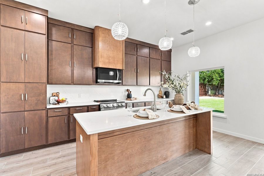Furnished interior view inside a new home in , Selma (Image 7).