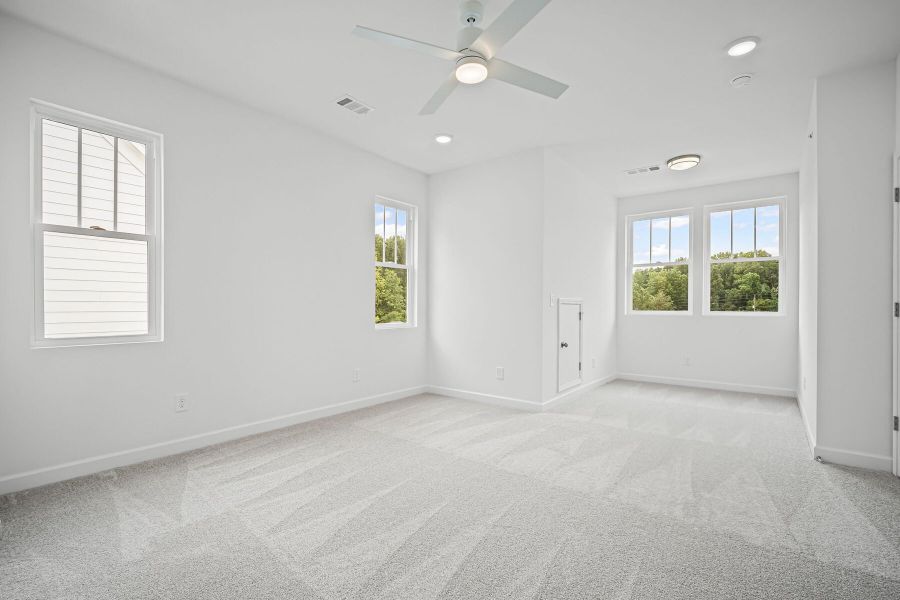 Spacious, unfurnished interior of a new home in The Village at River Green, Canton (Image 12).