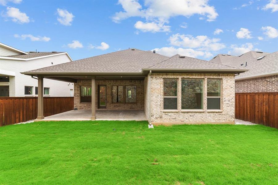 Front exterior of a new home in Highwoods, Fort Worth, TX, highlighting curb appeal (Image 2). Front exterior of a new home in Highwoods, Fort Worth, TX, highlighting curb appeal (Image 2).