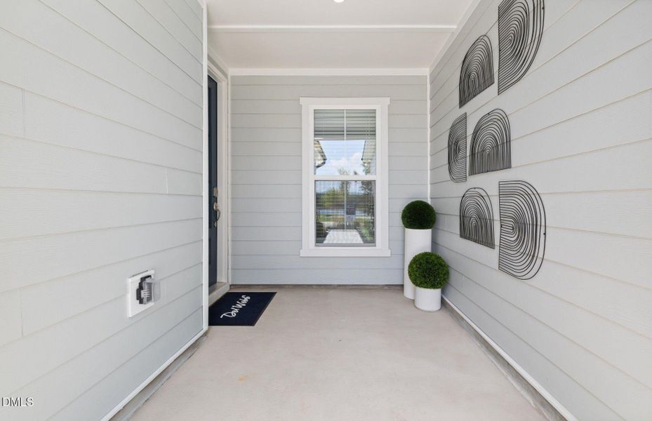 Colton Front Porch (9) Colton Front Porch (9)