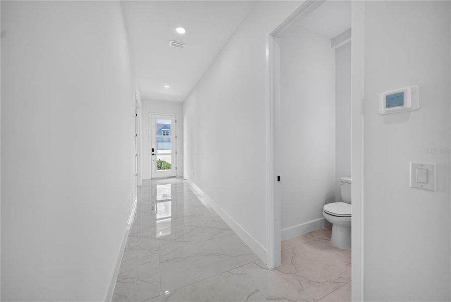Spacious, unfurnished interior of a new home in Gracewater at Sarasota, Sarasota (Image 43).