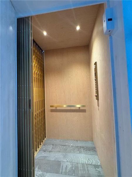 Image 47 of a home in .