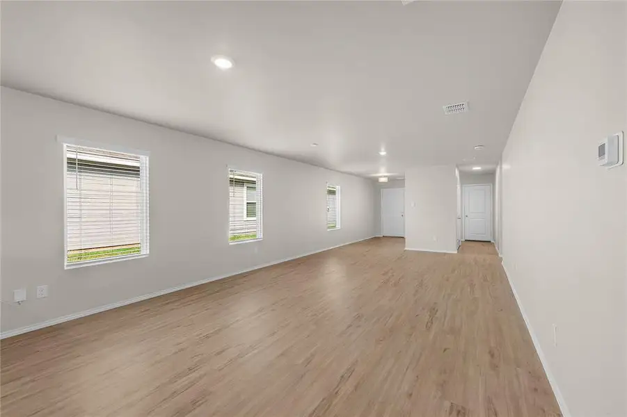 Spacious, unfurnished interior of a new home in , Fort Worth (Image 16).