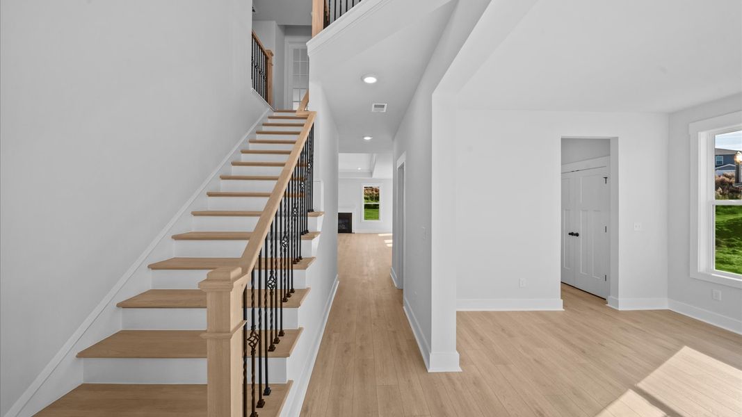 Furnished interior view inside a new home in Woodglen, Piedmont (Image 5).