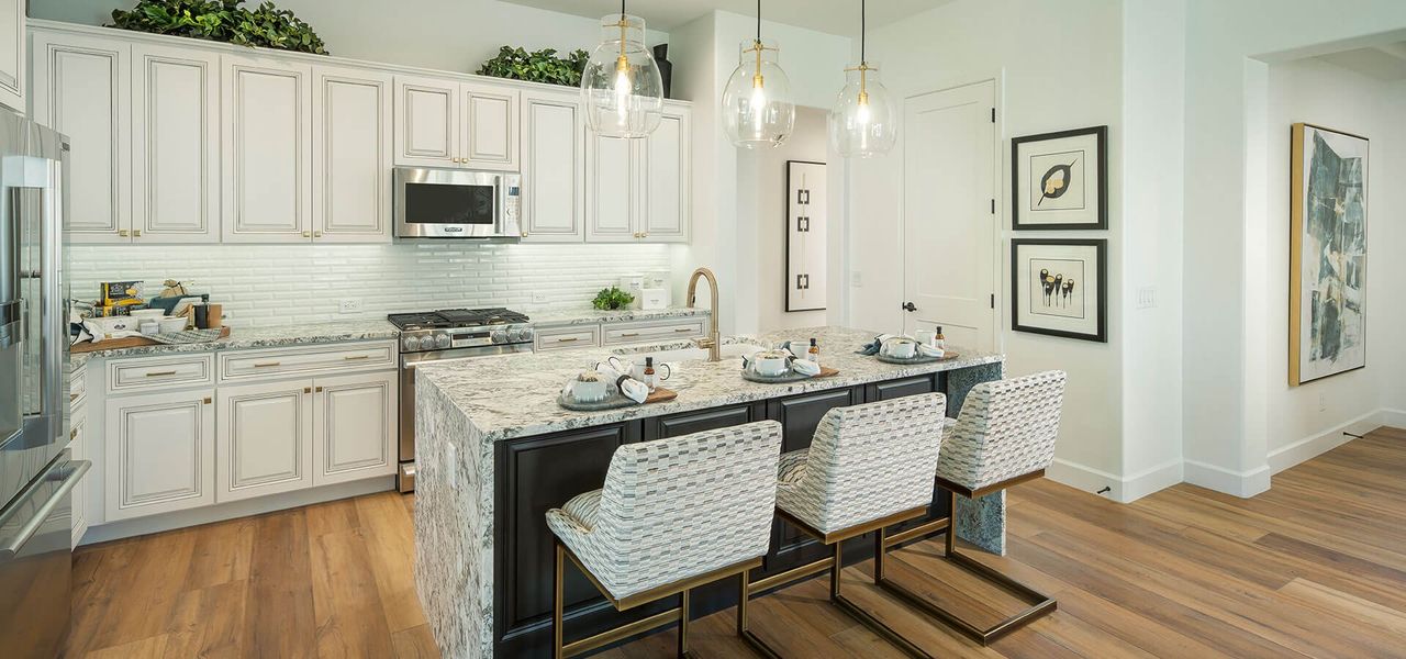 Representative furnished interior of a home built from the Bella by Robson Resort Communities in Robson Ranch Arizona, Eloy (Image 9).