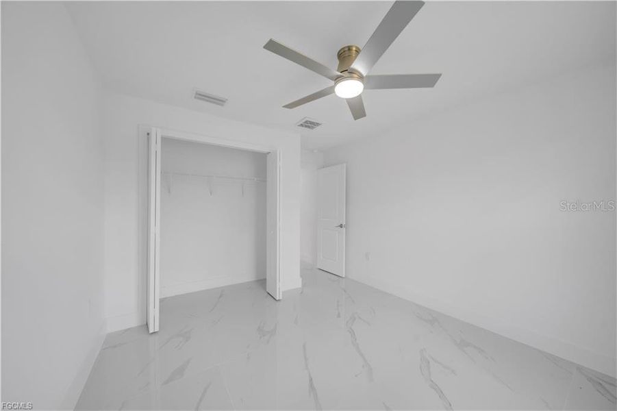 Spacious, unfurnished interior of a new home in , Lehigh Acres (Image 29).