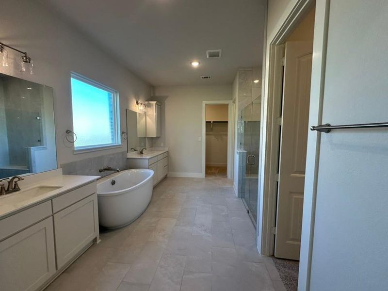 Furnished interior view inside a new home in Fannin Ranch, Leonard (Image 12).