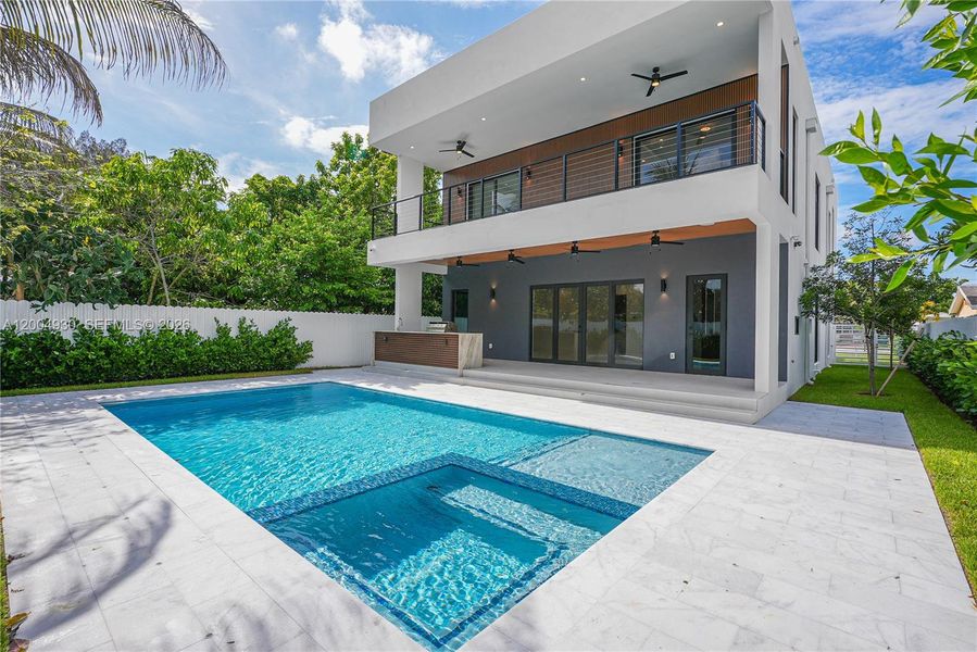 Exterior details and patio area of a home in , Miami (Image 3).