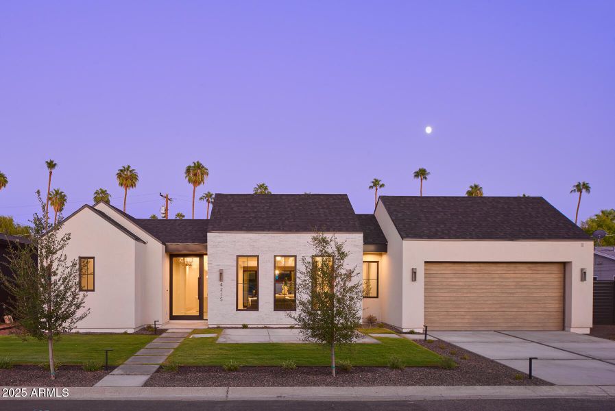 Welcome to 4215 N 34th Welcome to 4215 N 34th