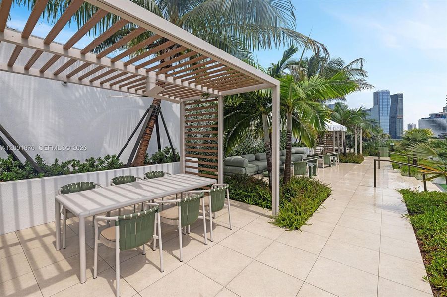 Community amenities in , Miami (Image 46).