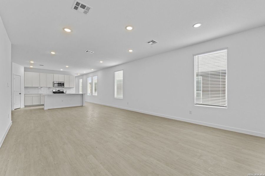 Spacious, unfurnished interior of a new home in Grace Valley, Marion (Image 23).