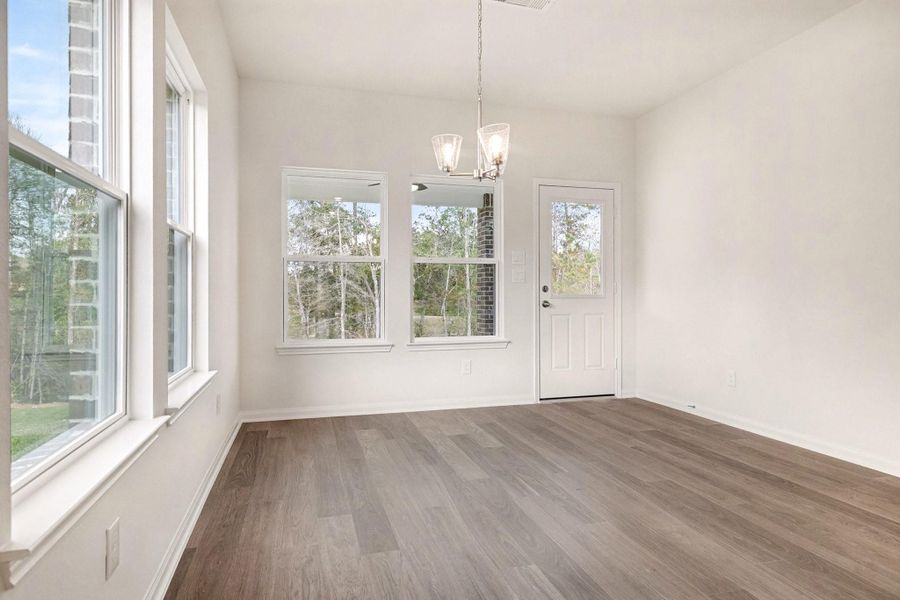 Spacious, unfurnished interior of a new home in Oakwood Ranch, Willis (Image 12).