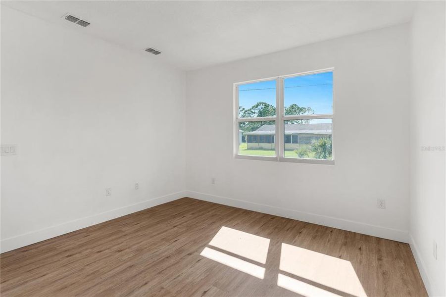 Spacious, unfurnished interior of a new home in , Palm Bay (Image 21).