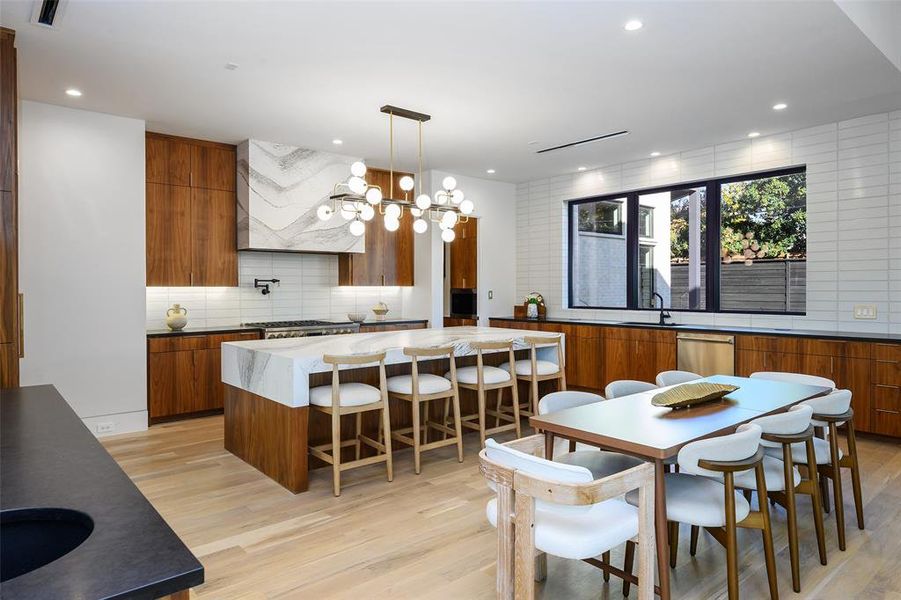 Furnished interior view inside a new home in , Dallas (Image 17).