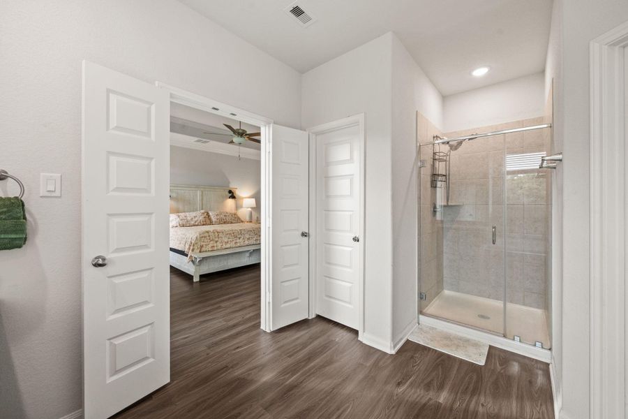 Furnished interior view inside a new home in , Needville (Image 28).