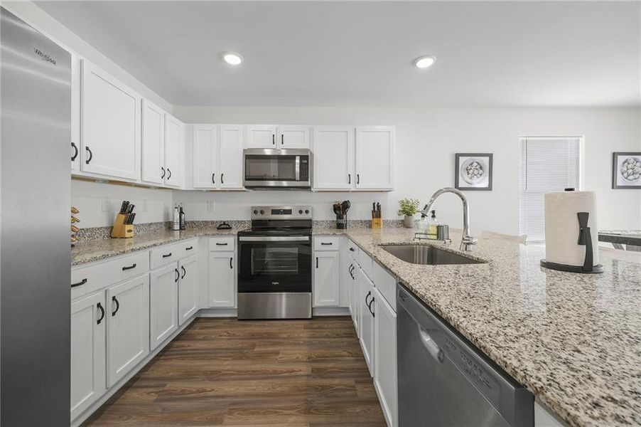 Furnished interior view inside a new home in , Lizella (Image 15).