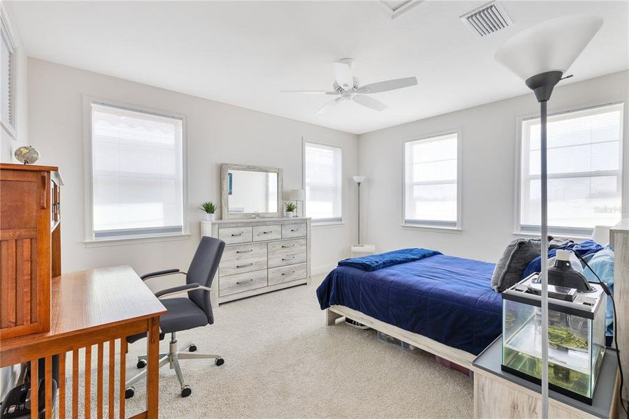 Furnished interior view inside a new home in , Orlando (Image 6).