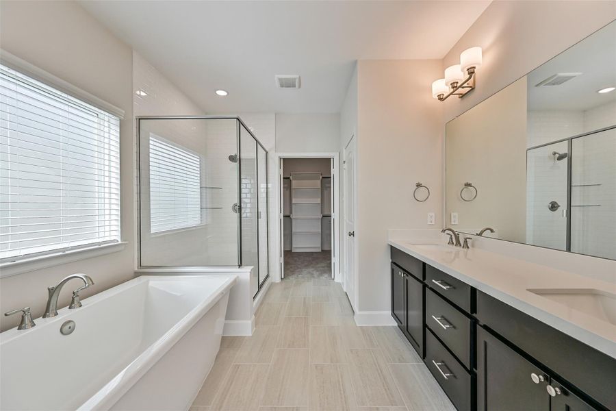 Furnished interior view inside a new home in Pearland Old Townsite, Pearland (Image 13).