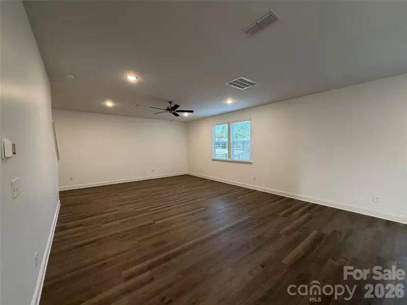 Spacious, unfurnished interior of a new home in , Denver (Image 6).