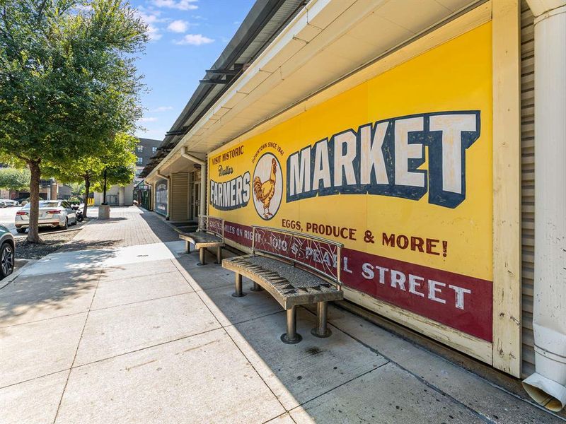 The Cedars is surrounded by some of Dallas's most noteworthy spots; The Farmers Market, Bishop Arts, the Design District, Klyde Warren Park, Southside Ballroom & Gilley's of Dallas, AT&T Discovery District, Reunion Tower, Dallas Museum of Art, Pioneer Plaza, Downtown & Uptown.