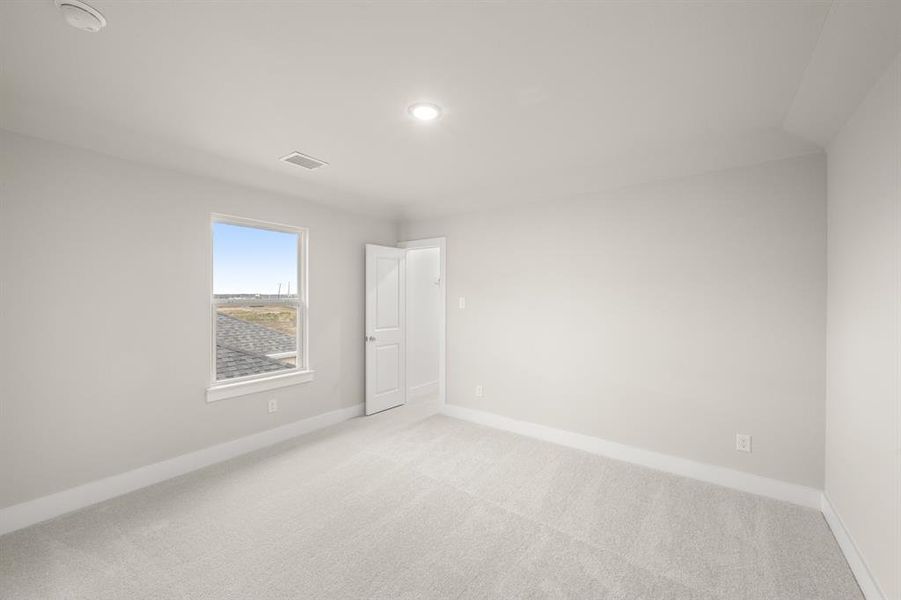 1408 Blackthorne- Bedroom-3