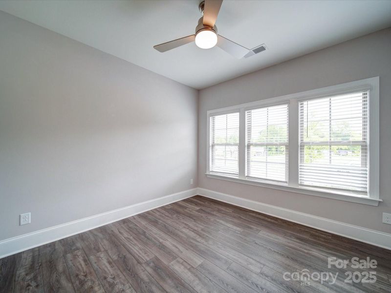 Spacious, unfurnished interior of a new home in The Courtyards on New Hope, Gastonia (Image 18).