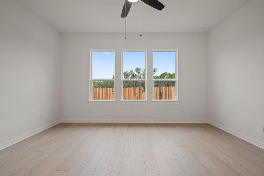 Spacious, unfurnished interior of a new home in Heritage, Dripping Springs (Image 23).