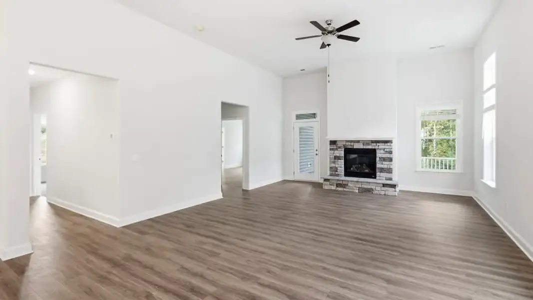 Spacious, unfurnished interior of a new home in Briargate, Fountain Inn (Image 18). Spacious, unfurnished interior of a new home in Briargate, Fountain Inn (Image 18).