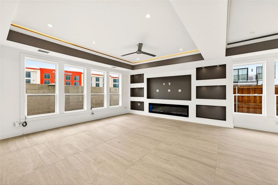 Spacious, unfurnished interior of a new home in , Richardson (Image 24).