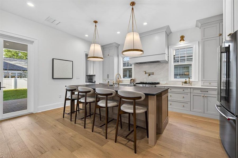 Furnished interior view inside a new home in , St. Petersburg (Image 37).