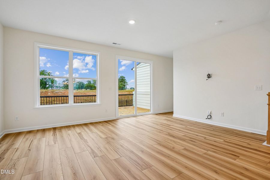 09-Living Room
