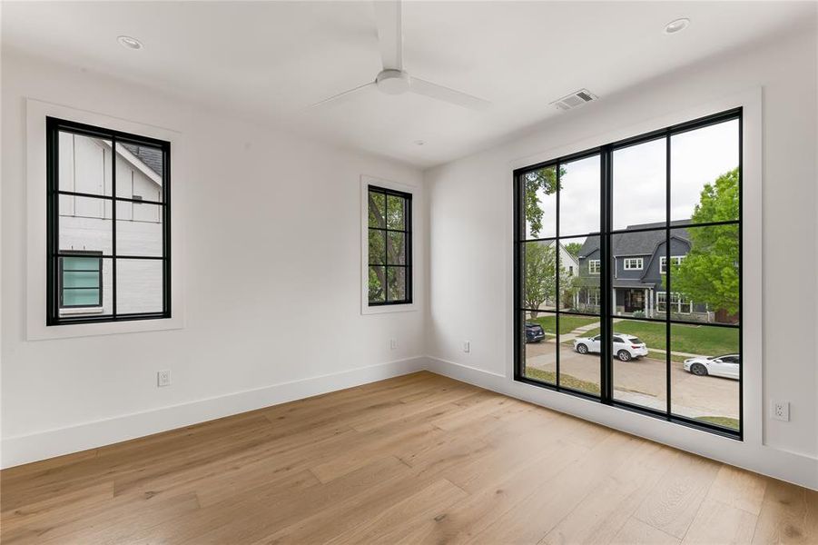 Spacious, unfurnished interior of a new home in , Dallas (Image 25). Spacious, unfurnished interior of a new home in , Dallas (Image 25).
